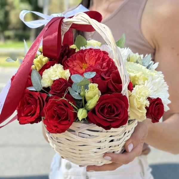 Корзина красно-белый MIX